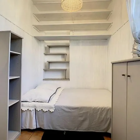 1piece Avec Jardin Dans Mas De Caractere Apartment